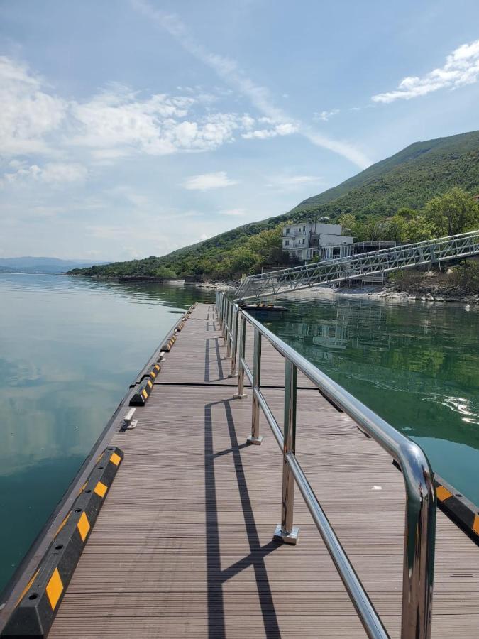 Holiday Center Apartment Shkodër Eksteriør billede